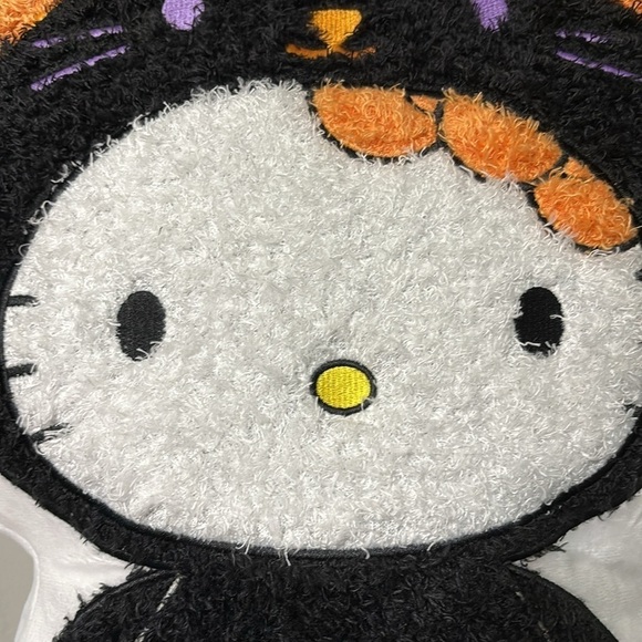 NWT HELLO KITTY BLACK CAT COSTUME LARGE HALLOWEEN THROW PILLOW - Picture 11 of 13